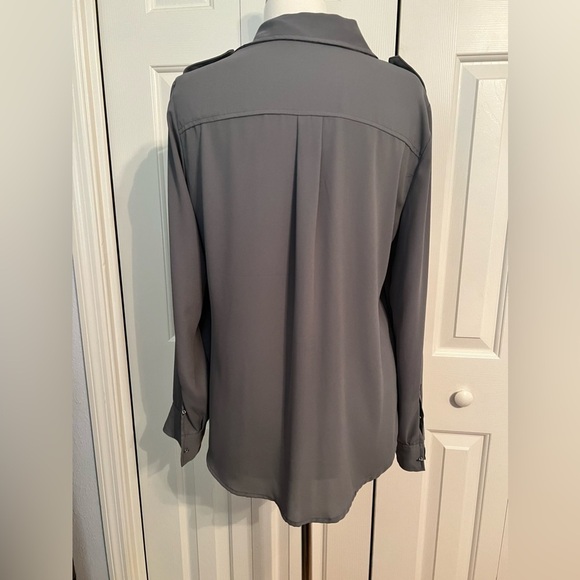 NWOT Roll-Tab Utility Shirt in Carlson Grey Size Medium - Picture 5 of 7